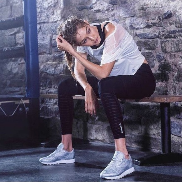 Reebok - Mesh Shoulder Top White - Picture 2 of 3